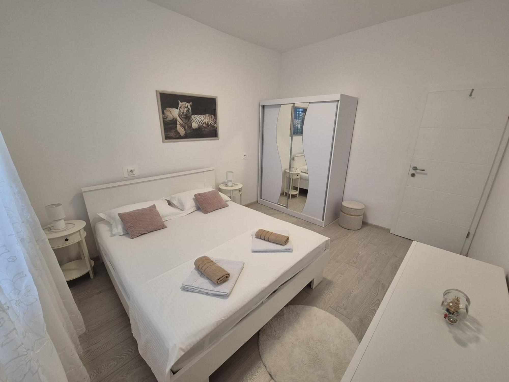 Lovely Apartment Omiš Buitenkant foto